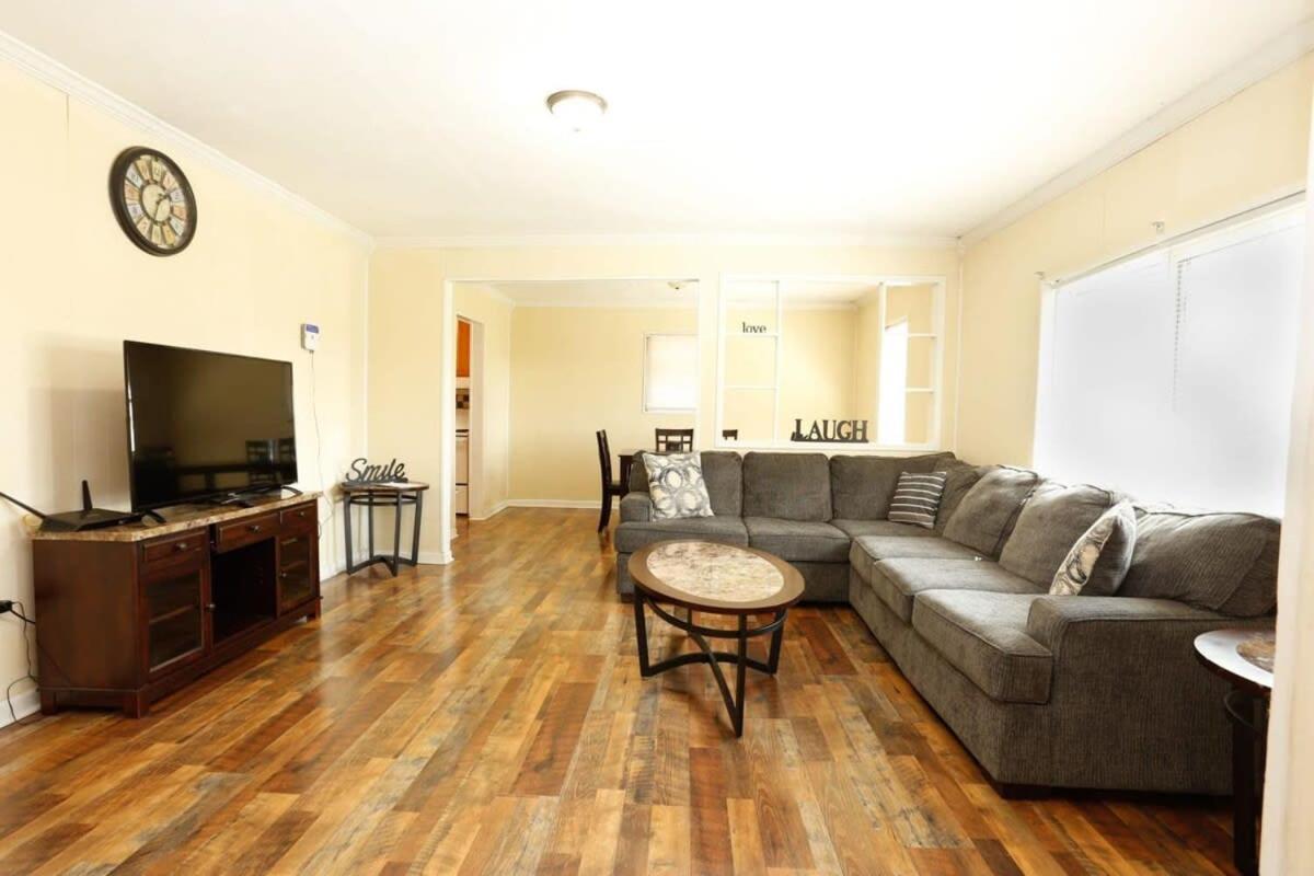 Cozy Retreat For Your Upcoming Trip Ноксвил Екстериор снимка